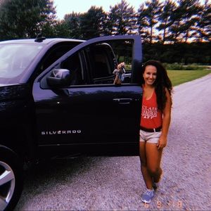 Meet your Posher, Selina